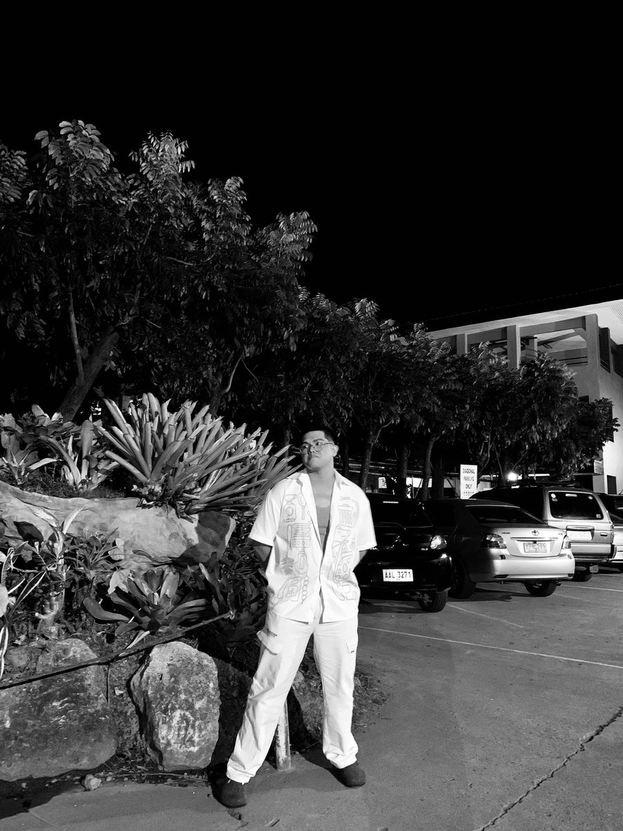 jespeal17's tweet image. Big boi party🎄