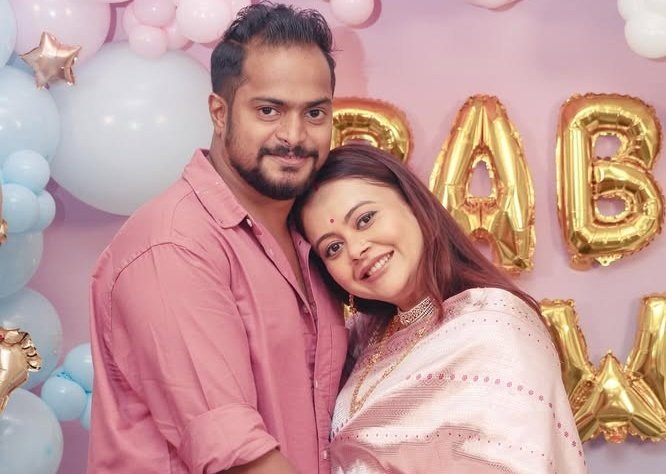 GossipsTv's tweet image. #DevoleenaBhattacharjee and Shanawaz Shaikh are BLESSED with a Baby Boy! 

@GossipsTv @Devoleena_23