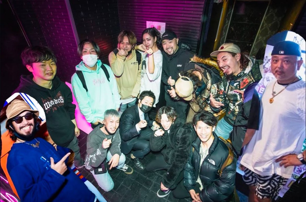 3年前コロナ禍の中、新潟の新名所としてOPENしたナイトクラブ

この新たな挑戦に私もPR大使として任命して頂いて
大好きな新潟チームの仲間に入れてもらえたこと、とっても嬉しかったんだよなあ

開店直後まん防が発令されて臨時休業したり
思うように営業が出来ず大変な状況もあったかもしれませんが