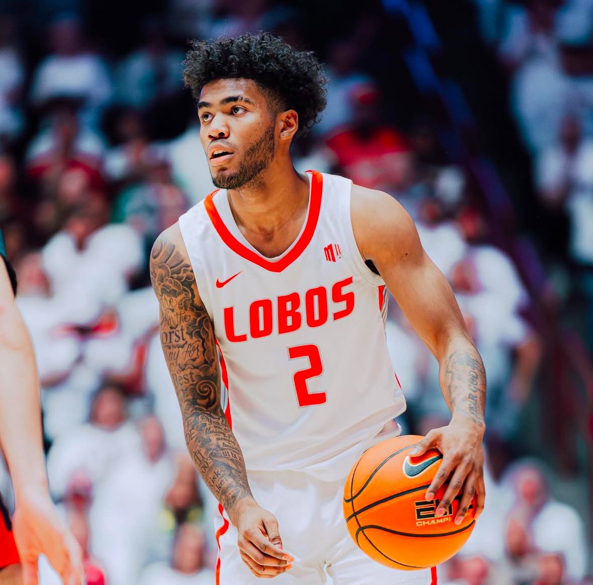 nbadraftpoint's tweet photo. New Mexico PG Donovan Dent today in the win over VCU

40 points
5 boards
4 assists
14-26 FG
2-4 3P
10-11 FT

Was absolutely unstoppable today, and remains, to this day, the most underrated point guard in college basketball. 

Elite player. https://t.co/apD50p4e1M