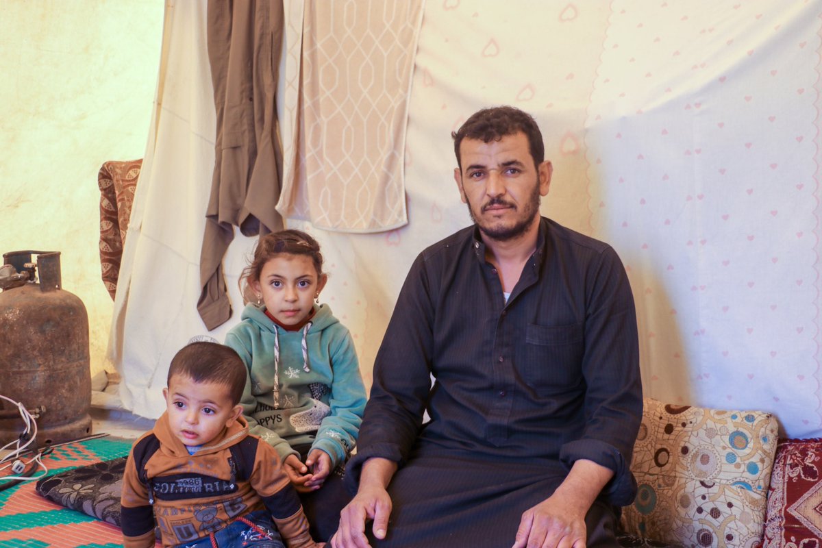 In Northwest Syria, needs have risen for displaced people.

Facing the winter, Mohammed received critical household items. "I used to rely on relatives or neighbors for furniture and blankets.”

With <a href="/muzunMHD/">muzunMHD</a> &amp; <a href="/AA_stabilisiert/">🇩🇪 GER on Peace & Humanitarian Action</a>, we're working to assist the most vulnerable.