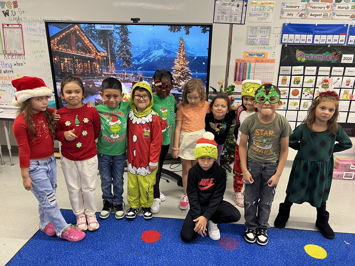 MrsJohnson_LLE's tweet photo. LLE’s 12 Days of Winter Dress Up continues with Reindeer Games, some grinchy-ness, and the cutest elves you ever did see! #TheWildcatWay #WildcatProud #HolidayDressUp @HumbleISD_LLE @HumbleISD @Barrios_LLE @cassreescano @ArmyAg86 https://t.co/NoYetXOlbo