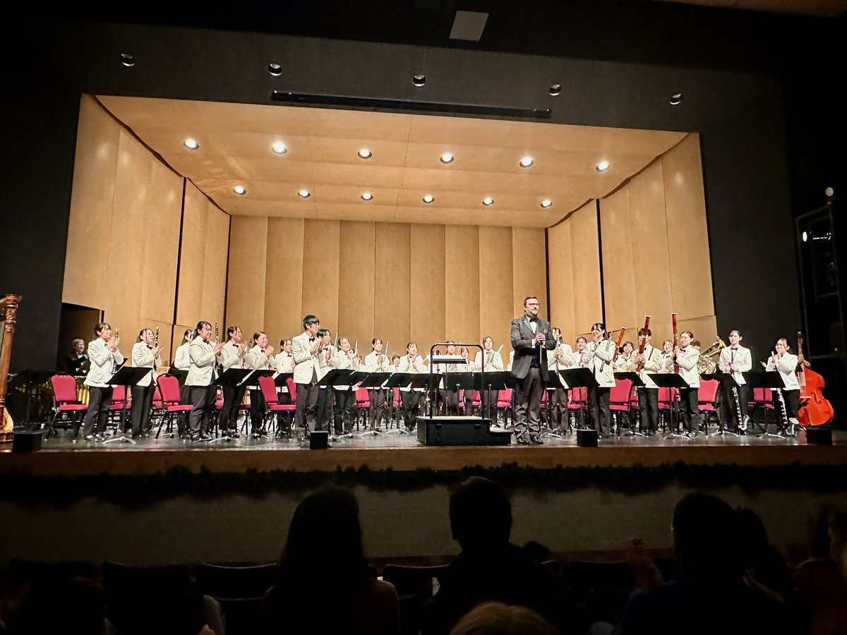 KilburgAaron's tweet photo. The Goodwill Concert this evening, featuring the Batavia Band and Inagakuen Sogo HS Wind Orchestra, was breathtaking. The music &amp; authentic gestures of friendship was inspiring. Thank you to @BataviaHSMusic and community host families for making tonight possible.  
@BPS101 https://t.co/8ftbLGhw5r