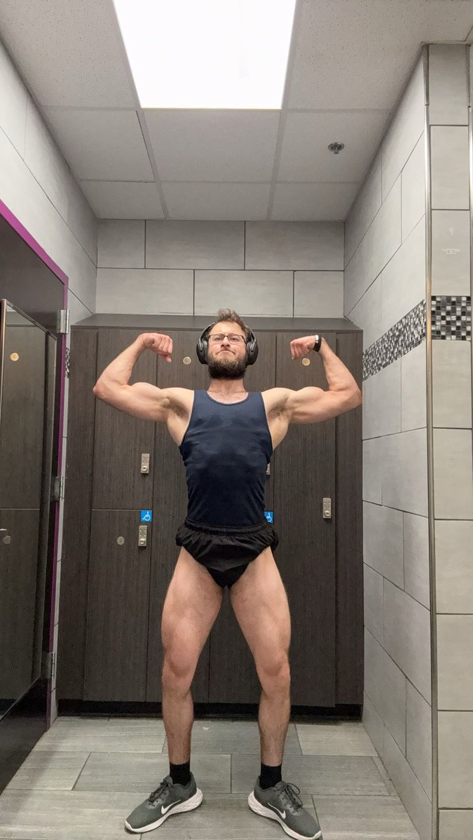 KrackrPackts tweet media