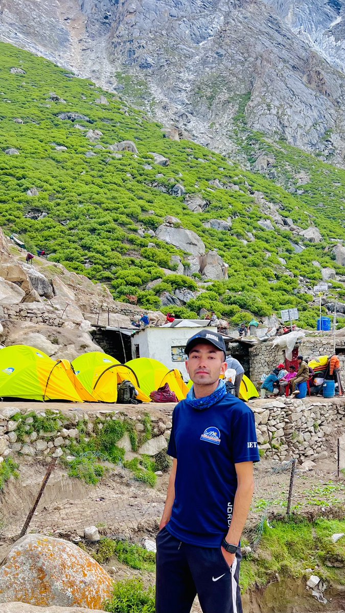 incrediblek2gb's tweet photo. 📍 Urdukas Campsite ⛺️

K2 base camp Trek 

This campsite is my favorite on the entire K2 Base Camp trek as you can see the magnificent towers of the Karakoram all around you with a beautiful Lake B in the middle of the Baltoro Glacier.

#IncredibleK2 https://t.co/OfdIdZPagv
