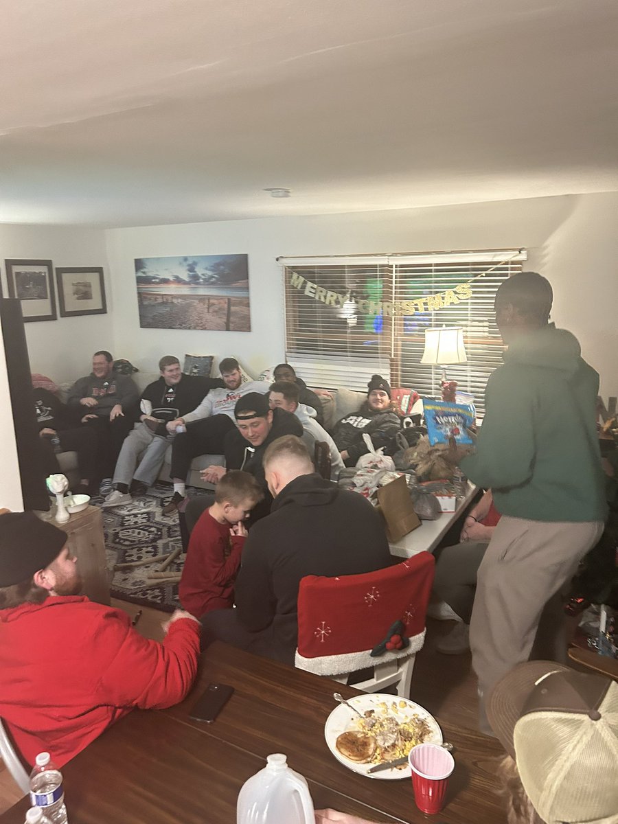 Luke Meadows tweet media