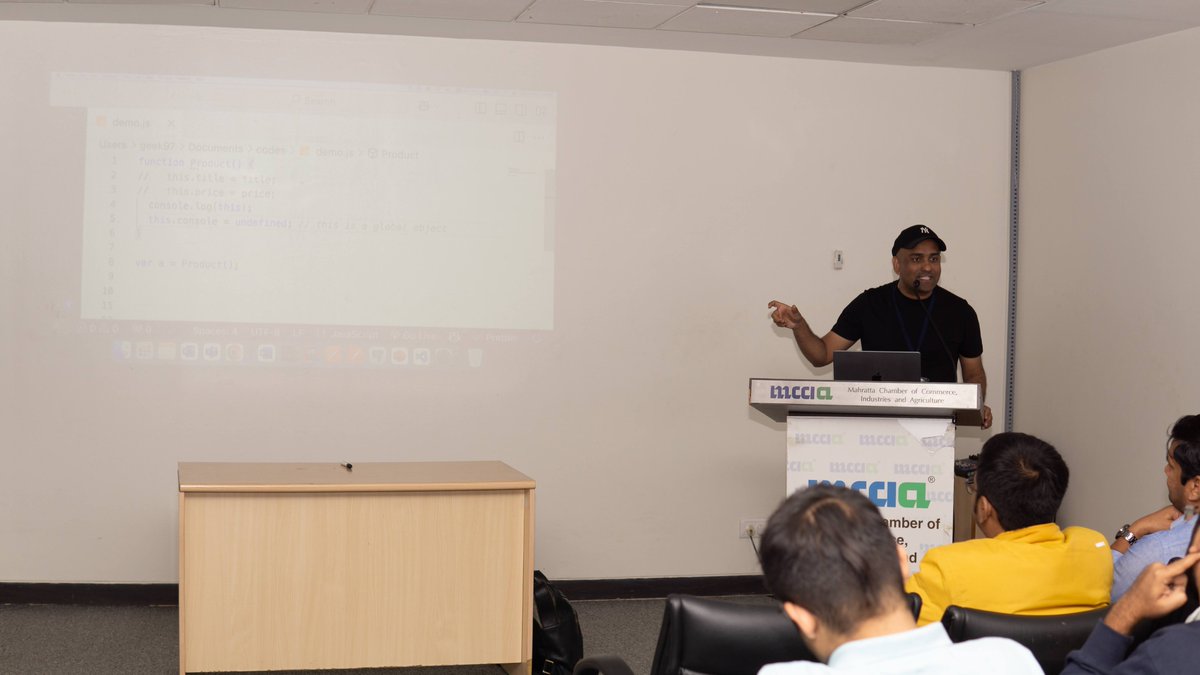 debug_mode's tweet image. The Pune Developer Conference was incredible🔥#punedevcon

I was excited to see a full house for my #JavaScript talk, even with four other sessions on topics like #GenAI n #Orchestration happening at the same time

It’s clear developers are passionate about learning #JavaScript