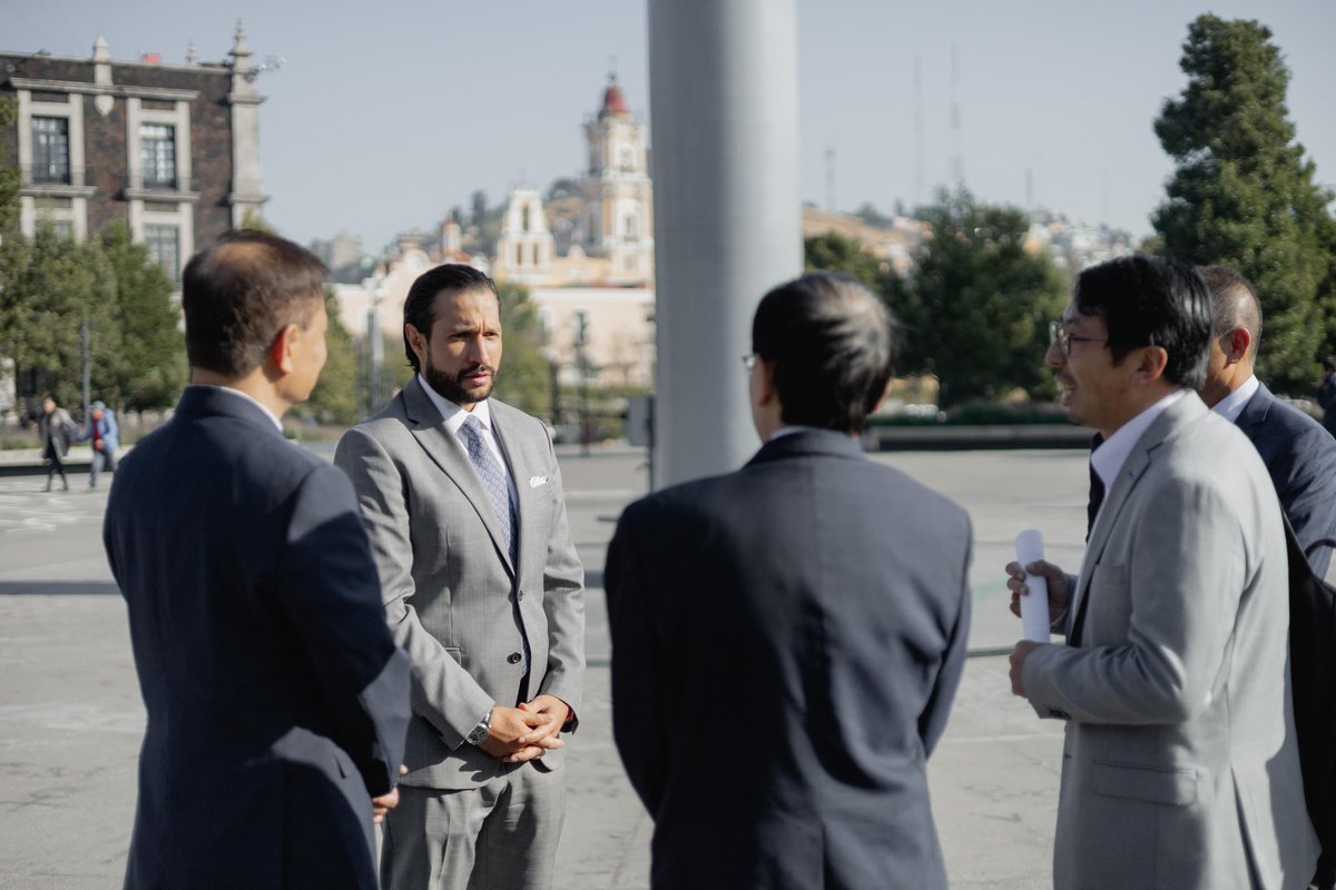 ¡Reforzando lazos entre el Estado de México y Guangdong, China!

Hoy tuvimos el honor de recibir a la delegación de la provincia de Guangdong en el Estado de México, fortaleciendo una hermandad que nos une desde 2002.

Esta visita marcó un importante paso para estrechar nuestros