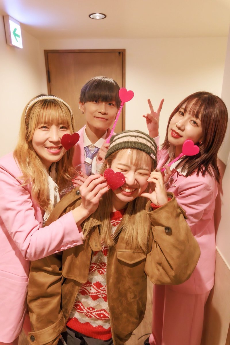 konoha_FlaP's tweet photo. みんなおはよう〜！！
【For ever love with you】配信されました！

たくさんの方が聞いてくれて
拡散してくれて、、本当に感謝です！！

昨日のワンマンライブの配信チケット🎫も
まだ購入できます！
配信特典として、15分の超大作映像もつくのでぜひ！ゲットしてね☺️

https://t.co/QmF5qMPpBs https://t.co/XSSe8aAOuI