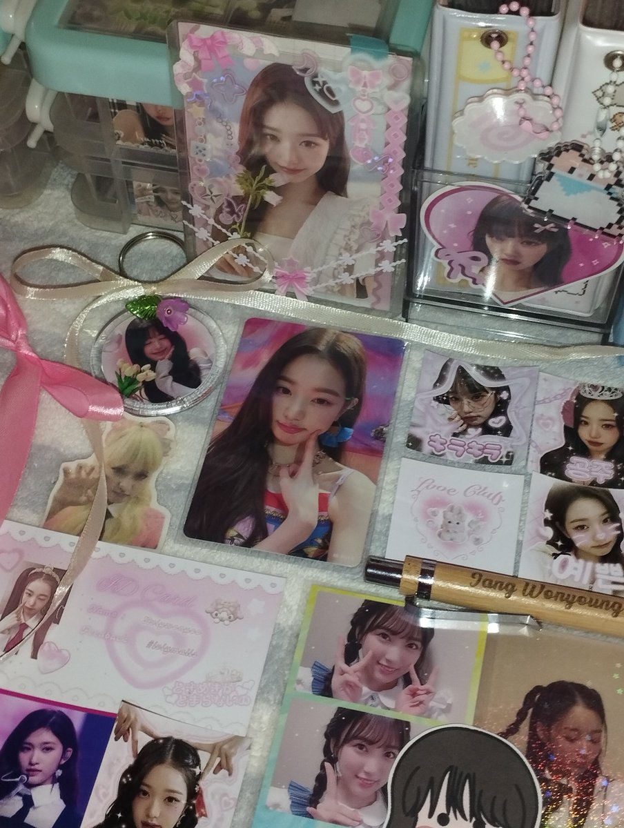 JeyEnniee's tweet photo. 📦🍀 : #lvlymails
🎀💞 : @lvlywonyoo 

Hello po ! Wonyoung Eleven Japan Ver V arrived very safe po ! Thank you for letting me adopt this Wonderful Wonyoung PC ! Kasi complete na ang Eleven Japan Agenda ko for Wony! Love the freebies too !

Sa uulitin 🫶🍀✨💝 https://t.co/qUYlY7K2TE
