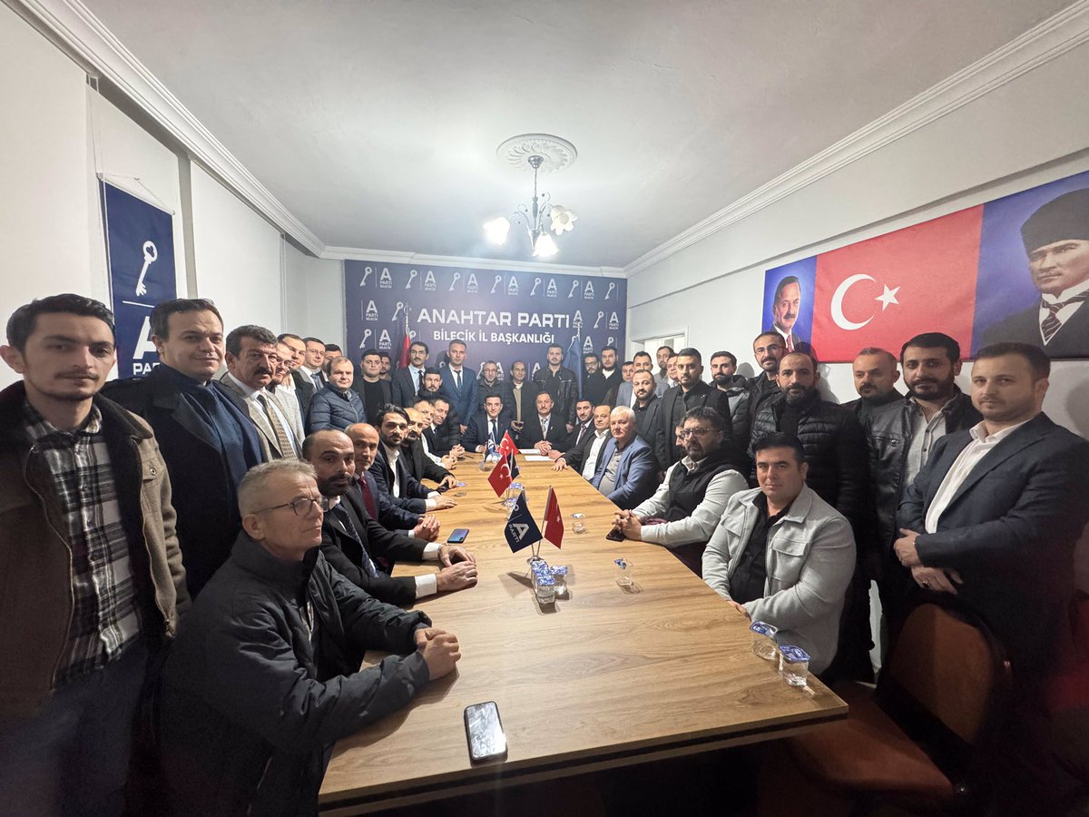 Bilecik İl Teşkilatı 🤩

<a href="/yavuzagiraliog/">Yavuz Ağıralioğlu</a> #YavuzAğıralioğlu