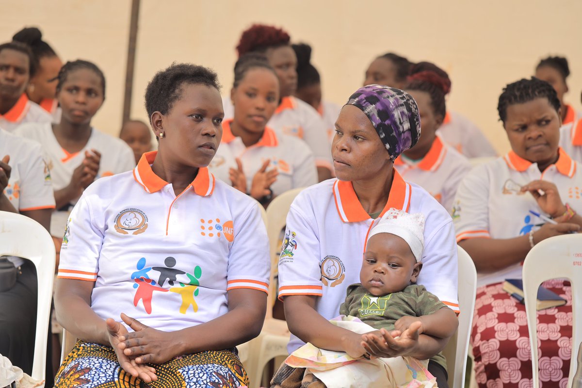 Ritah Niwamanya (@niwamanyaritah) on Twitter photo Following the scenario of a mother with PPH being abandoned at a TBA facility, <a href="/NatMidwivesAsUg/">National Midwives Association of Uganda</a> with support from <a href="/UNFPAUganda/">UNFPA Uganda</a> conducted a targeted community dialogue aimed at fostering open discussions and enhancing awareness of maternal health issues in the community. Following the scenario of a mother with PPH being abandoned at a TBA facility, <a href="/NatMidwivesAsUg/">National Midwives Association of Uganda</a> with support from <a href="/UNFPAUganda/">UNFPA Uganda</a> conducted a targeted community dialogue aimed at fostering open discussions and enhancing awareness of maternal health issues in the community.