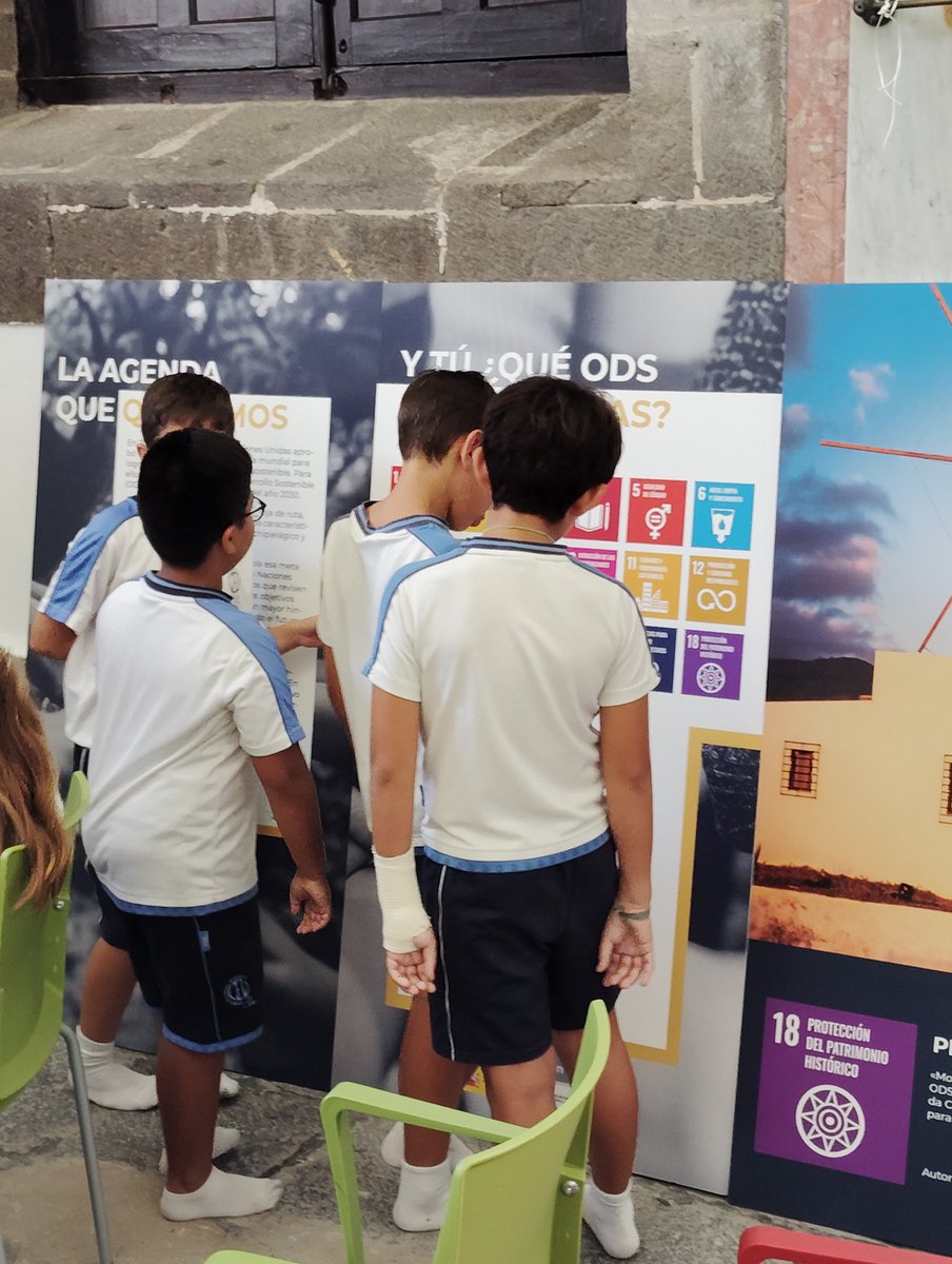 Qué importante es que las nuevas generaciones se interesen por construir un mundo más sostenible #NosVaElFuturoEnEllo
Las y los alumnos del colegio Ntra. Sra. del Carmen visitaron nuestra exposición "Objetivo 18: La Agenda que queremos" hace unas semanas
<a href="/AECID_es/">AECID</a>