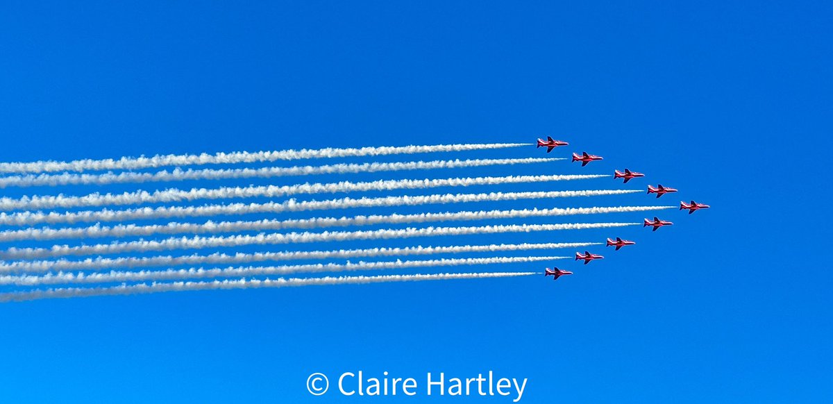 Claire Hartley tweet media