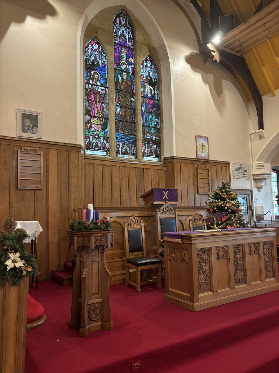 The lovely setting for our brass performance this morning @ArmadalePrimary - excellent singing along from the school community too! 🤩🎄🎶#jinglebells