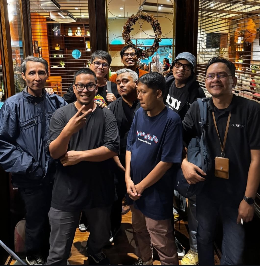 ismipersson's tweet image. Mickey Nayoan
Mark Ricardo Nayoan
Dion Rahadian
Andri "Lemes" Ashari
Fadli Wardhana
Shandy Adam
Muhammad Arief Bakrie
Yudi "Gorry" Aviyanto

The complete history of rumahsakit
#rumahsakit #rokumsakaw #pasien #LMS #30years