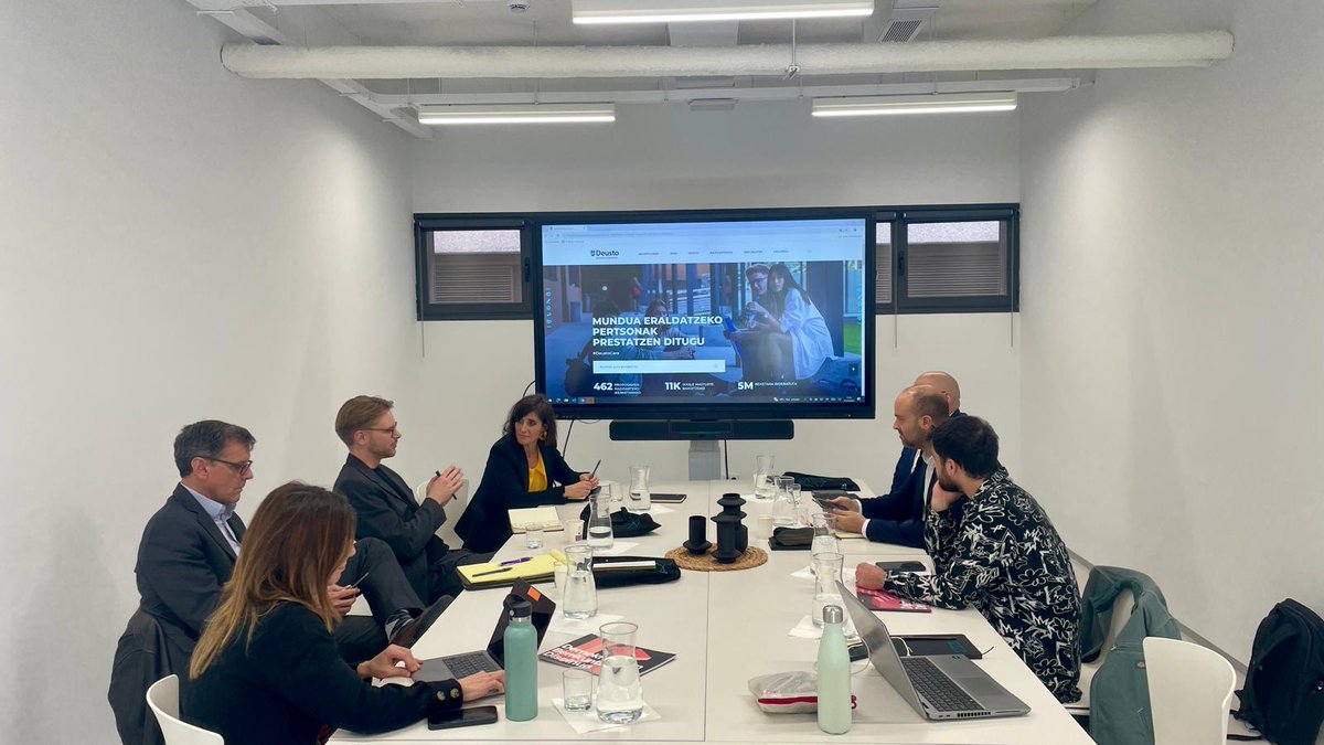 🤩We had a visit from international guests working on Democracy Innovation, <a href="/mbbjoernhof/">Mathias Behn Bjørnhof</a>, Peter Loge &amp; <a href="/johnron/">Dr. John C. Ronquillo</a>, together with <a href="/deusto/">Universidad Deusto - Deustuko Unibertsitatea</a> representatives <a href="/pelikleta/">Felix Arrieta Frutos</a> &amp; <a href="/martinzotzak/">Martin Zuñiga Ruiz de Loizaga</a>, to reflect on democracy in action based on the work of <a href="/arantzazulab/">Arantzazulab</a>, <a href="/Gob_eus/">Eusko Jaurlaritza - Gobierno Vasco</a> and <a href="/EEGipuzkoa/">Etorkizuna Eraikiz</a>.