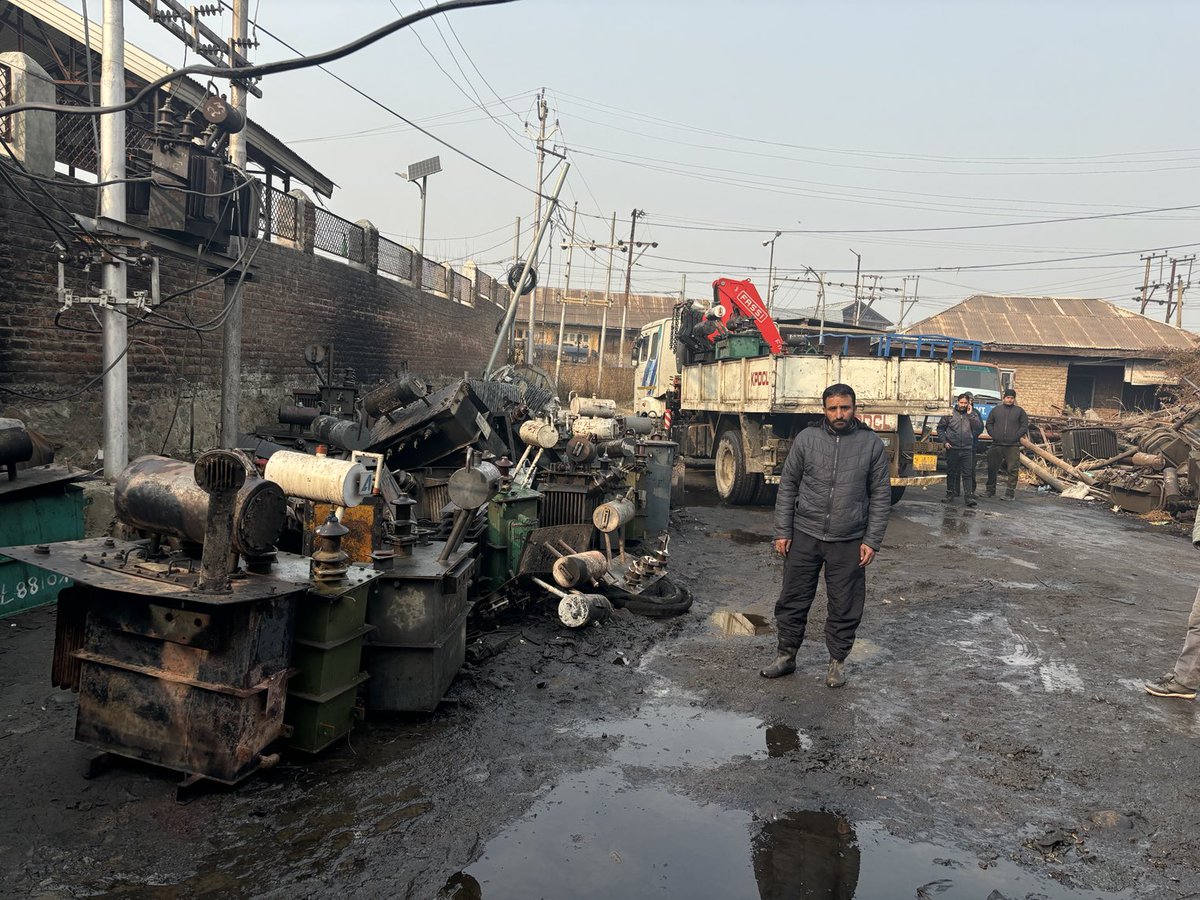 Javed Dar (@javedda62606434) on Twitter photo Deep devastation to around 50 DTRs due to fire episode,, ramping up from Pampore from replacements to affected areas @kpdclofficial <a href="/dcpulwama/">Deputy Commissioner Pulwama</a> <a href="/SeKpdclpulwama/">SE O&M KPDCL Pulwama_Official</a> <a href="/EDPulwama/">O&M Division,KPDCL, Pulwama</a> Deep devastation to around 50 DTRs due to fire episode,, ramping up from Pampore from replacements to affected areas @kpdclofficial <a href="/dcpulwama/">Deputy Commissioner Pulwama</a> <a href="/SeKpdclpulwama/">SE O&M KPDCL Pulwama_Official</a> <a href="/EDPulwama/">O&M Division,KPDCL, Pulwama</a>