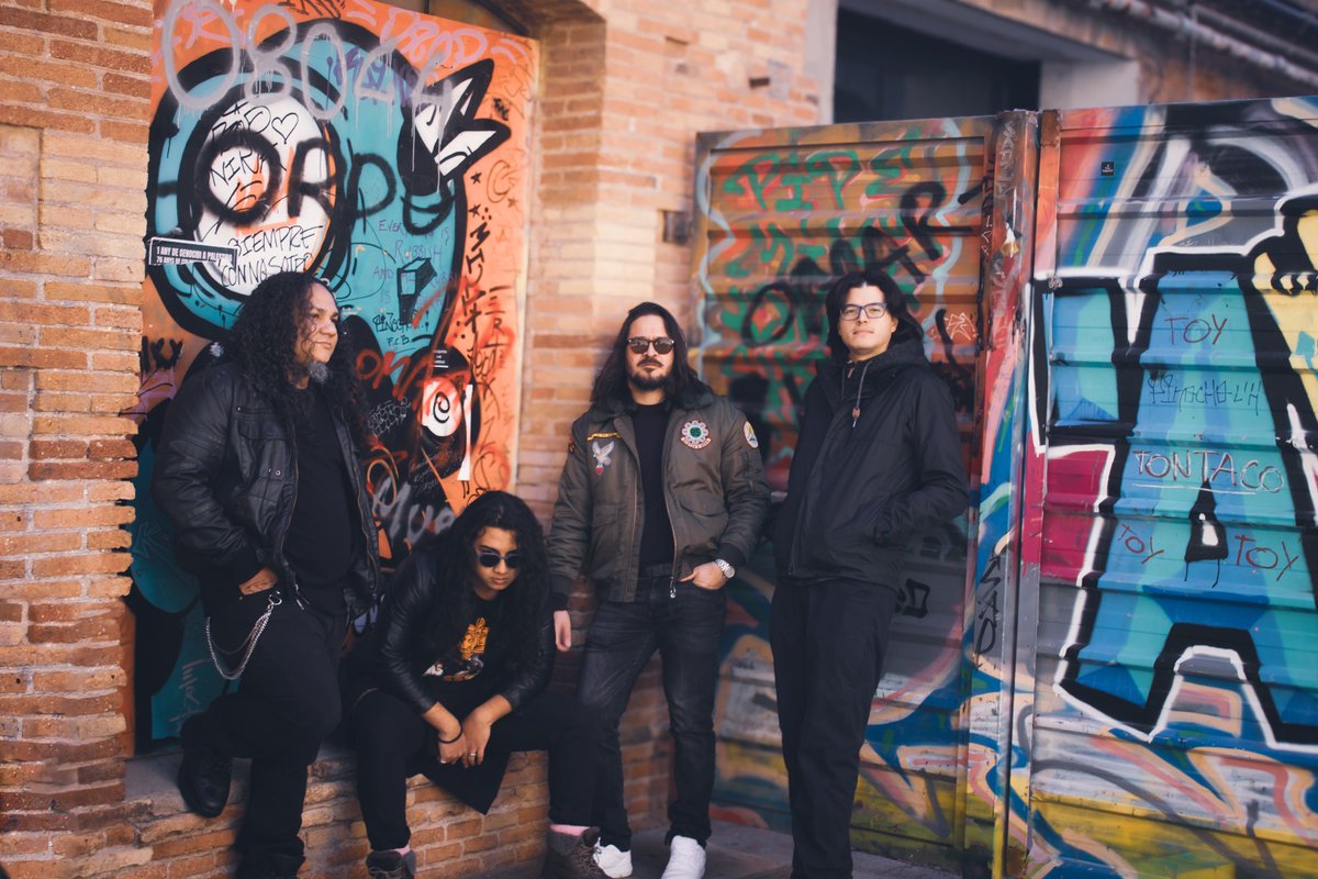 Ebola: Seba, Samael, Kasey, Sonitus.
#virusmetal #matalmusic #infectado #metallatinoamericano #metalespaña #metaleurope #metalband #metalmusic