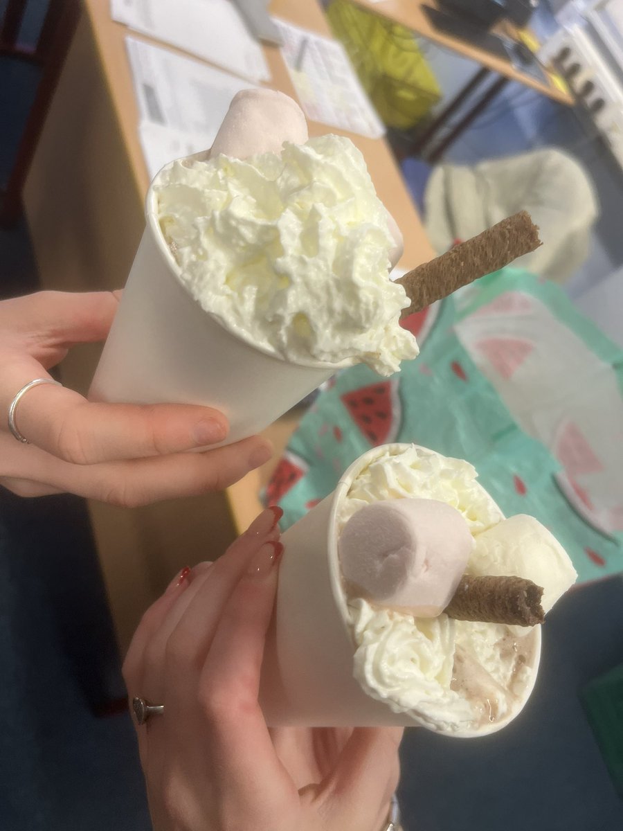 Miss Bell PE tweet media