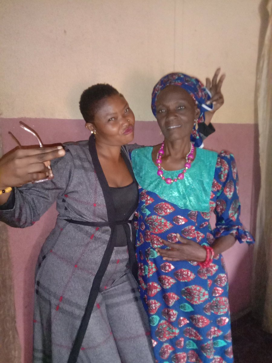 LitzzySimply's tweet photo. @Odumodublvck_ Before And              After Me nd my Mama fr Life 
#NothingChange https://t.co/6RhrdcpWTq