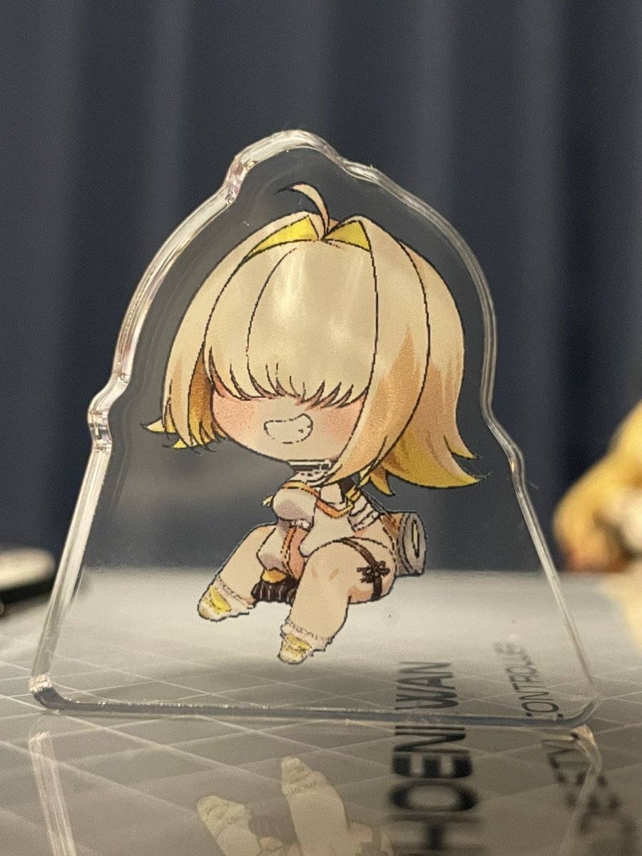 エレグの自立プチアクスタ届いた〜!!ちっちゃ可愛い😭コミケのグッズセットの一部になります! 