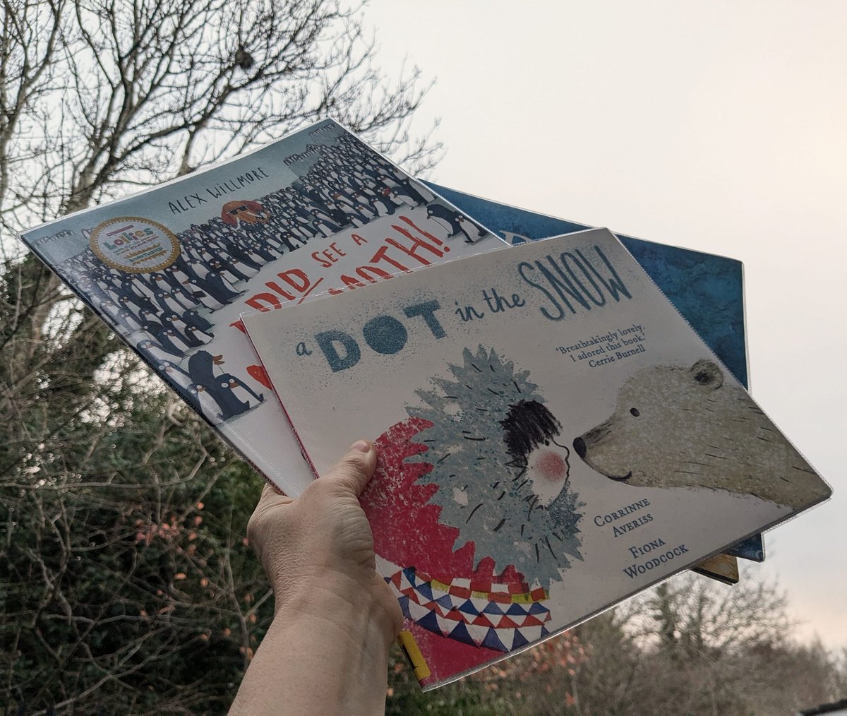 CraigmillarSFS's tweet photo. It's the final #TeatimeTales of the year today!
Please join Katie in #CraigmillarLibrary from 3.45pm for a relaxed and fun #storytime, featuring winter tales and PERHAPS a wee mention of something that's happening next week!! 🧑🎄Followed by a cosy hot chocolate ☕️😍 https://t.co/CHa5jmHMRG