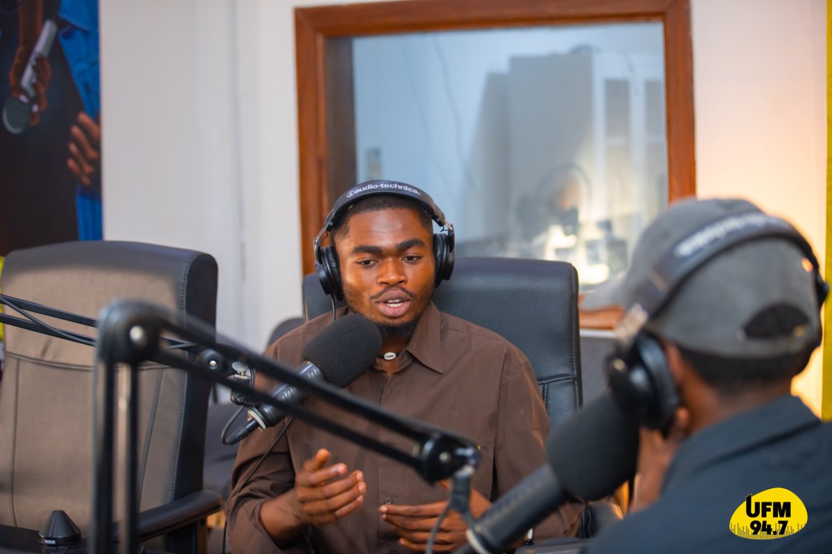 947UFM's tweet photo. 🎙️Nathanaël Milambo, lauréat du Prix Lokumu du photographe de l’année, était l'invité d'UJob avec @CMbuatas ce mardi.
Thème : "Le métier de photographe à Kinshasa".
📲 Podcast dispo ici : https://t.co/t7tncHNTKj
#UrbanFM #UJob #Photographie #PrixLokumu #Kinshasa #TalentLocal https://t.co/VBFsauGgtx