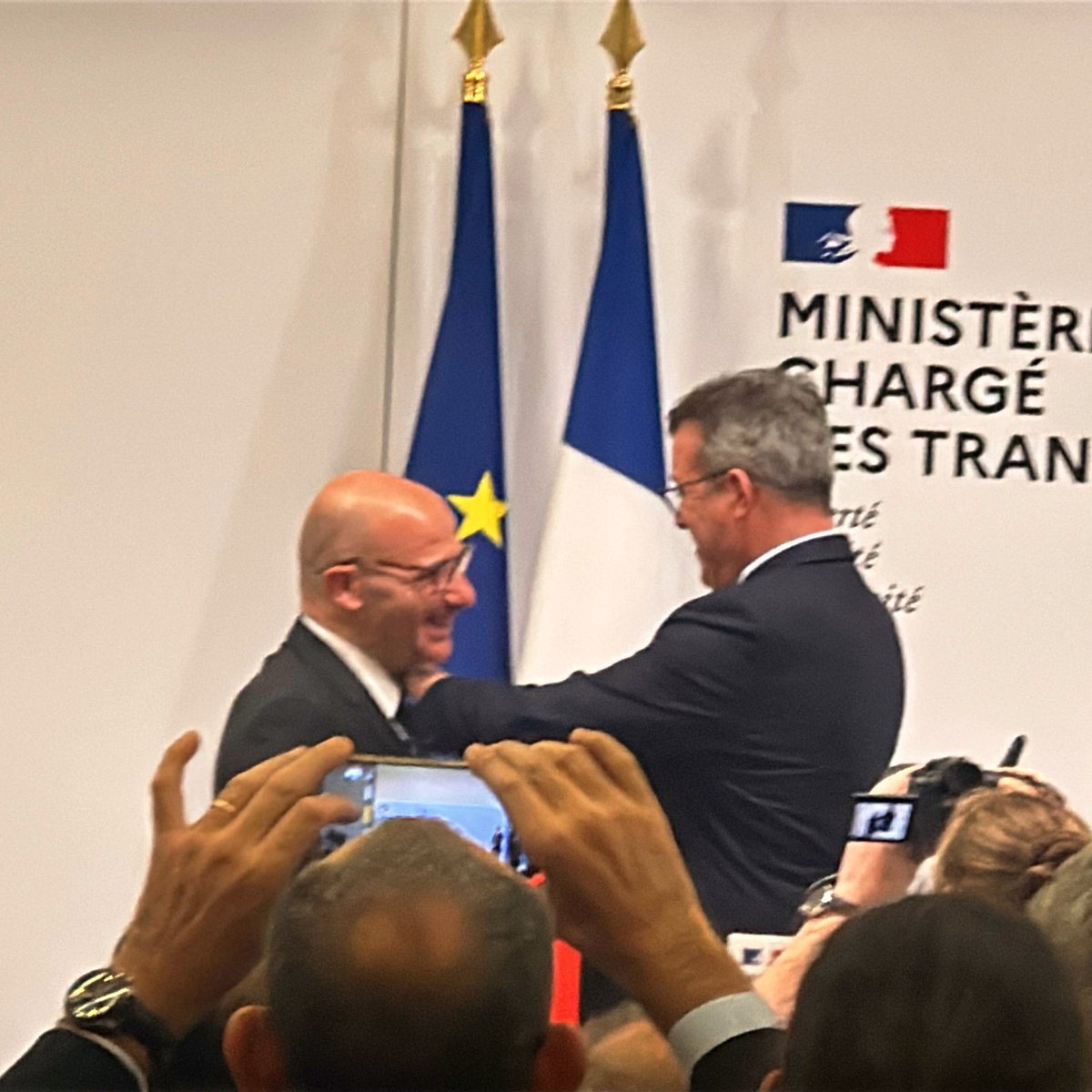 Geoffroy Boulard (@geoffroyboulard) on Twitter photo 🎖️ Remise des insignes de Chevalier de la Légion d'Honneur à Fabrice Morenon <a href="/fabrice_morenon/">Fabrice Morenon</a> , directeur général de la filiale #Hub&Connexion chargée du développement international de <a href="/ConnectGares/">SNCF Gares & Connexions</a> par <a href="/durovray/">François Durovray</a> en présence de nombreuses personnalités et amis. 🚄 🎖️ Remise des insignes de Chevalier de la Légion d'Honneur à Fabrice Morenon <a href="/fabrice_morenon/">Fabrice Morenon</a> , directeur général de la filiale #Hub&Connexion chargée du développement international de <a href="/ConnectGares/">SNCF Gares & Connexions</a> par <a href="/durovray/">François Durovray</a> en présence de nombreuses personnalités et amis. 🚄