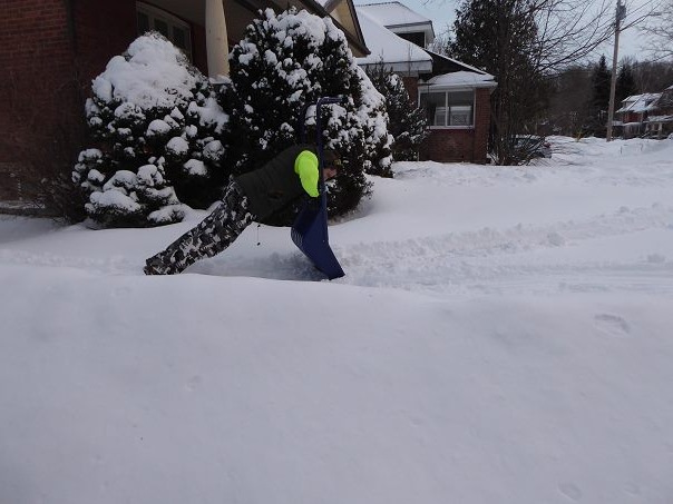 joshuaeeriksen's tweet photo. In your backyard, using snowshovel handle, go for a 3 set 37 rep push ups then add progressive resistance overload for desired effect. #2Chronicles15:7 #domorefor2024 #fattofitnoquit #fightyoflight #fababs #icanucantoo #generationjoshua
@ https://t.co/SvIiFau22q https://t.co/5WLgNHFJXw