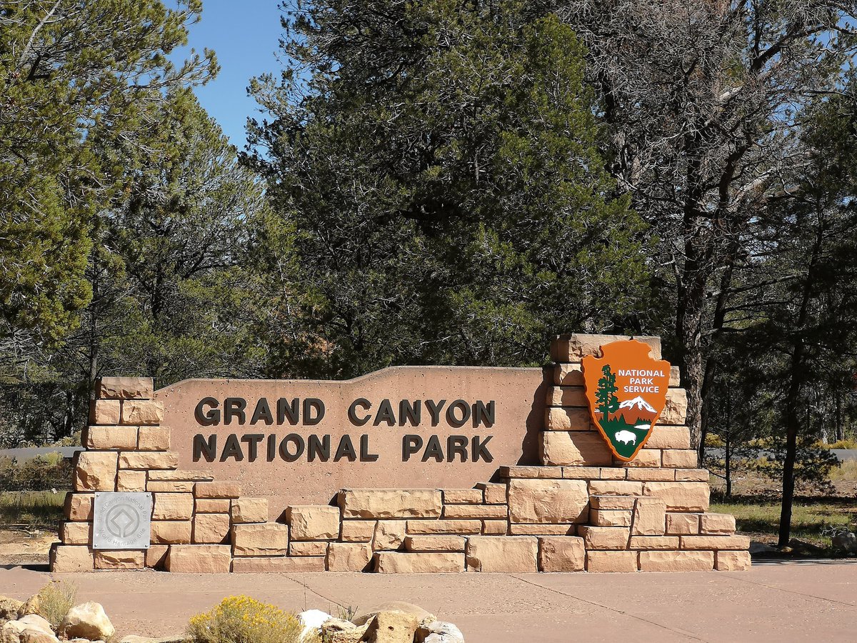 GCLodges's tweet photo. Say hello to the gateway of the Grand Canyon.

#GrandCanyonLodges #XanterraTravel #GrandCanyon #GrandCanyonSouthRim #SouthRimGrandCanyon https://t.co/fHVsIbJcKa
