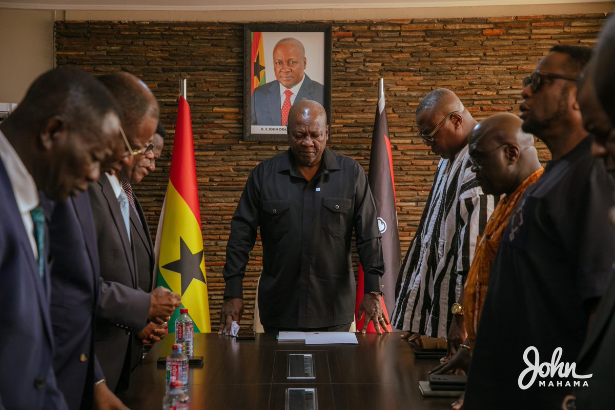 tv3_ghana's tweet photo. 📸 President-elect John Mahama met with the leadership of the Ghana Pentecostal and Charismatic Churches Council to express his appreciation to them and their congregations for their support

#TV3GH https://t.co/t4DxZCfXeh