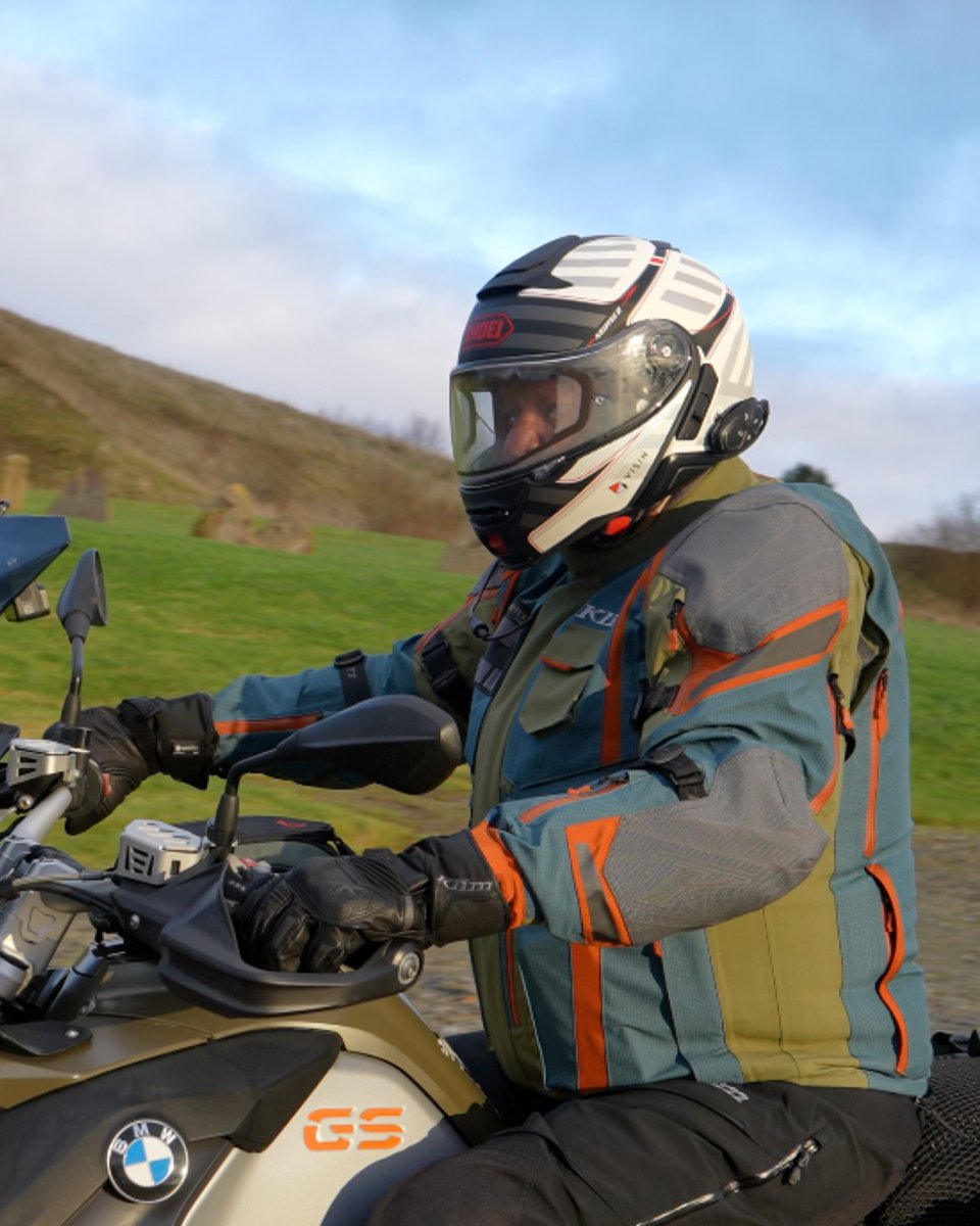Diamondcoatings's tweet photo. Visor up or visor down? VISIN is the only anti-fog solution that let's you ride visor down with no fogging in any conditions. 

#visin #visordown #antifog #motorcycle https://t.co/MJEkCARv8Y