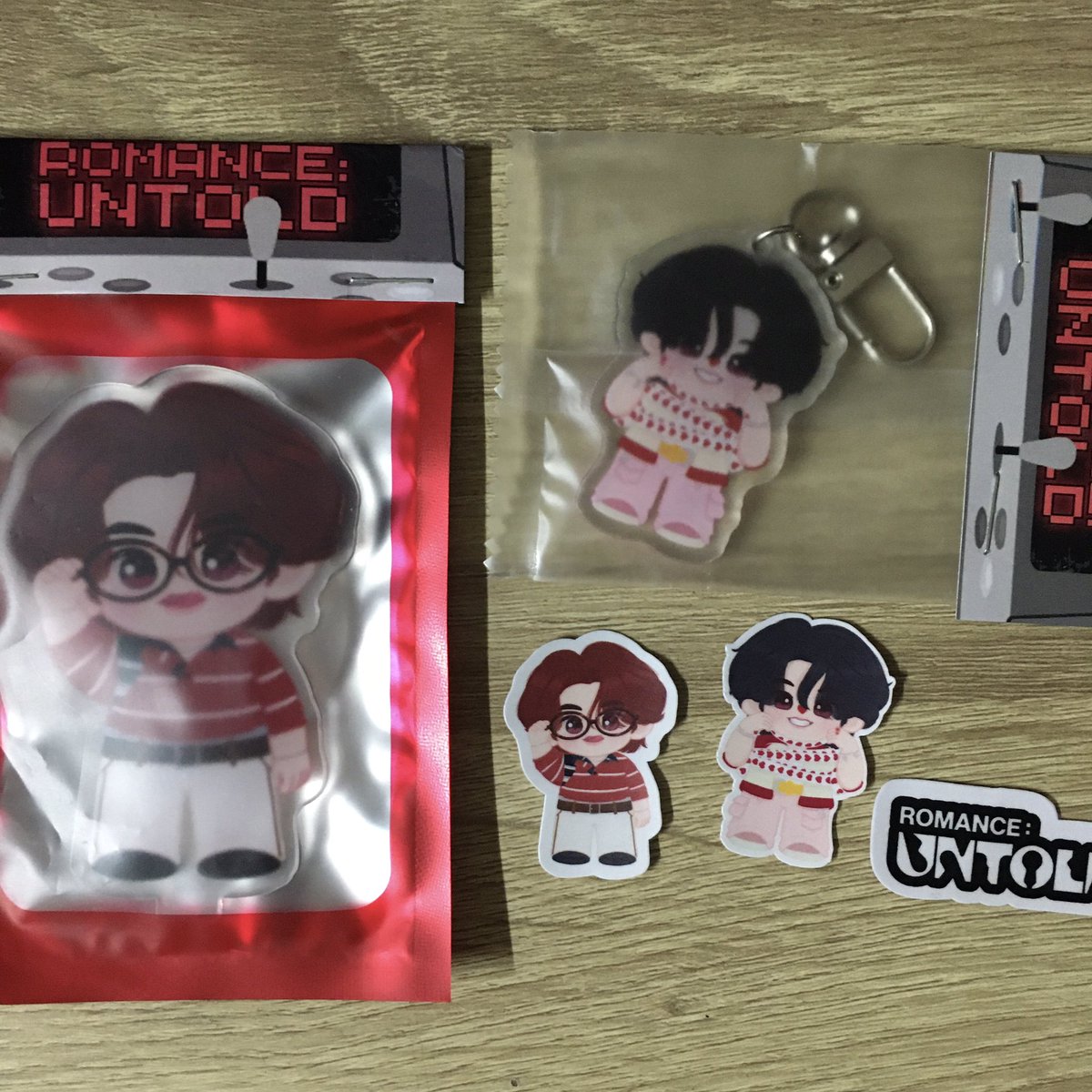 fifteenlovebot's tweet photo. ⋆˚🐾˖° love mail .ᐟ
𖦹 received my jake romance:untold keyring and standee today! i am saur happy with my purchase talaga and super sparks ni arcanum standee! i hope may extras pa po hehe until our next transaction po! 🫶🏻
#ewareceives | #thankyousom_chesca #fromchesca ❤️🩹 https://t.co/eMafM33qWO