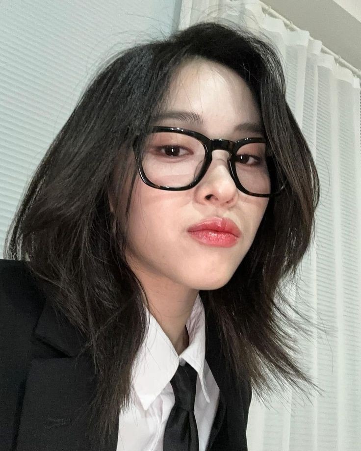 Jy tweet media