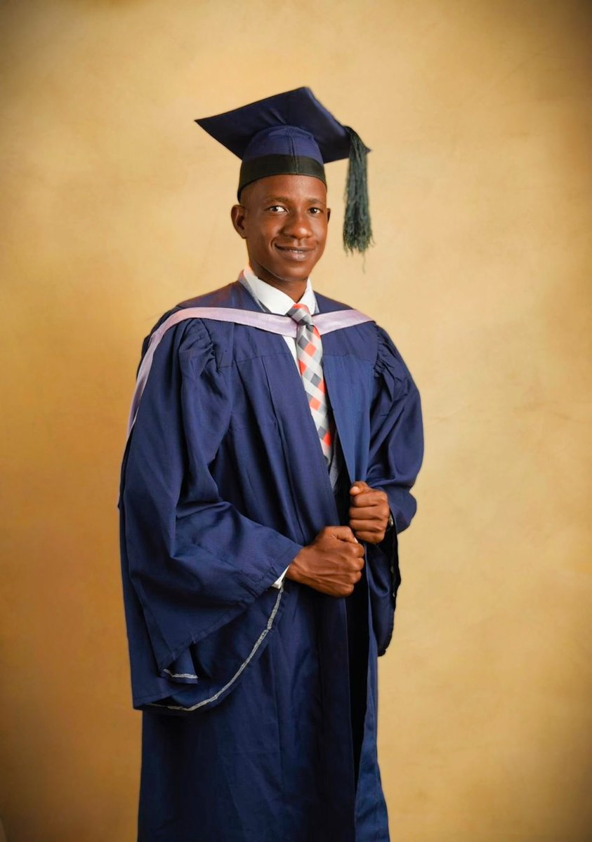 frontendninja10's tweet image. 🚀B.Sc Building (First Class Honors),
🚀Obafemi Awolowo University
🚀Best Graduating Student
🚀Three consecutive 5.0/5.0 GPA
🚀Five faculty awards
ABILITY IS OF GOD!!!!! 🙇🏽♂️
#oau48thconvocation #oau