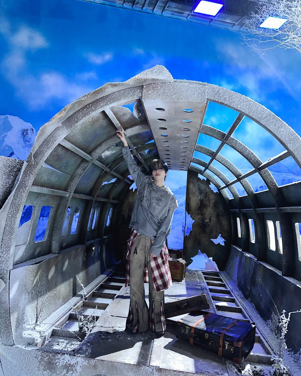 241219 인스타 #유마

팬 기 살려주는 방법

1. 잘생기기