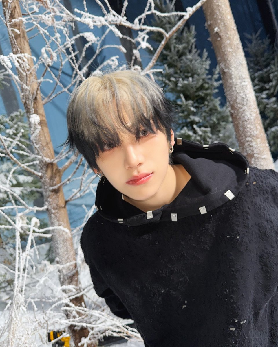 mya2O7's tweet photo. 241219 인스타 #유마

팬 기 살려주는 방법

1. 잘생기기 https://t.co/ImuTYM6bKR