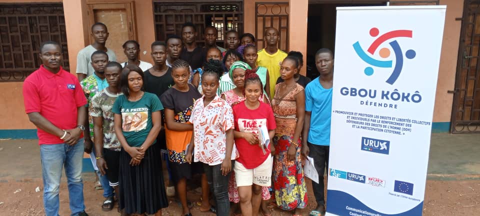 ORGANISATION URU (@uru_car) on Twitter photo #3ème_phase_de_causerie_éducativeProjet :Gbou-KôKô
(défendre),est un projet en consortium avec ASF&IFJD.
Du 09-18 Décembre 2024 l'ONG URU avait eu à sensibiliser des jeunes dans les 11 maisons de jeunes de Bangui sur l'Espace Civique.
@IFJD_Joinet
<a href="/ASF_NGO/">Avocats Sans Frontières</a>
<a href="/UEenRCA/">UE en Centrafrique</a> #3ème_phase_de_causerie_éducativeProjet :Gbou-KôKô
(défendre),est un projet en consortium avec ASF&IFJD.
Du 09-18 Décembre 2024 l'ONG URU avait eu à sensibiliser des jeunes dans les 11 maisons de jeunes de Bangui sur l'Espace Civique.
@IFJD_Joinet
<a href="/ASF_NGO/">Avocats Sans Frontières</a>
<a href="/UEenRCA/">UE en Centrafrique</a>