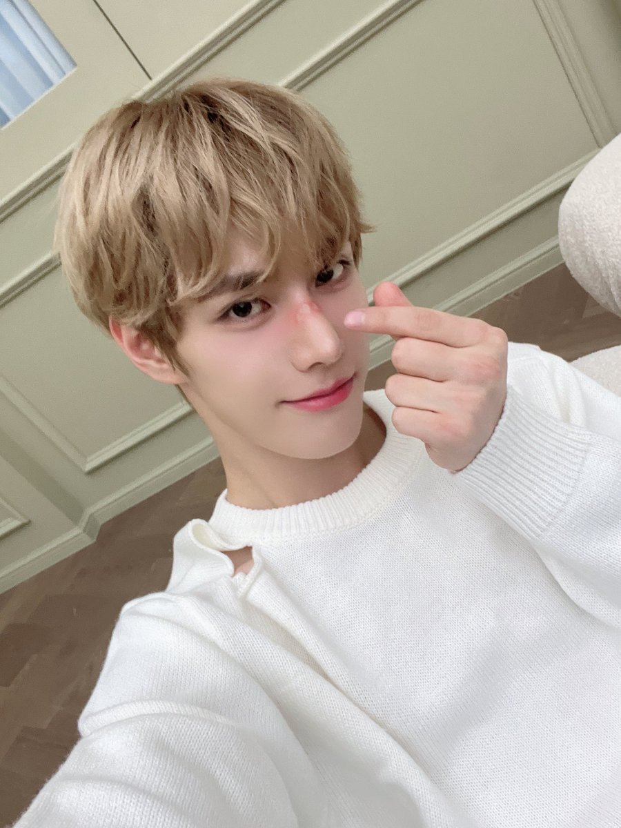 xikers_official's tweet photo. [#진식] 히히히히히히히 윙크😉
💙함랑함둥💙
#xikers #싸이커스 https://t.co/O9IP08ZZlj