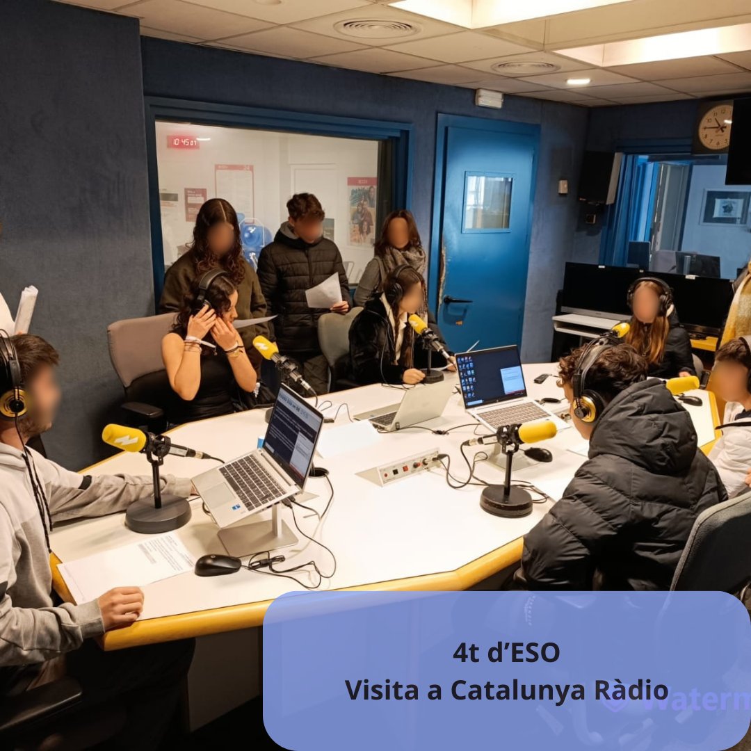 INS_J_Castellvi's tweet photo. Aquesta setmana dos grups de 4t d'ESO han visitat les instal·lacions de @CatalunyaRadio! Han pogut accedir a les instal·lacions i aprendre'n el funcionament.
Locutors/es per un dia! #radio #institutjosefinacastellvi #sortida #catalunyaradio https://t.co/0d71p94QSn