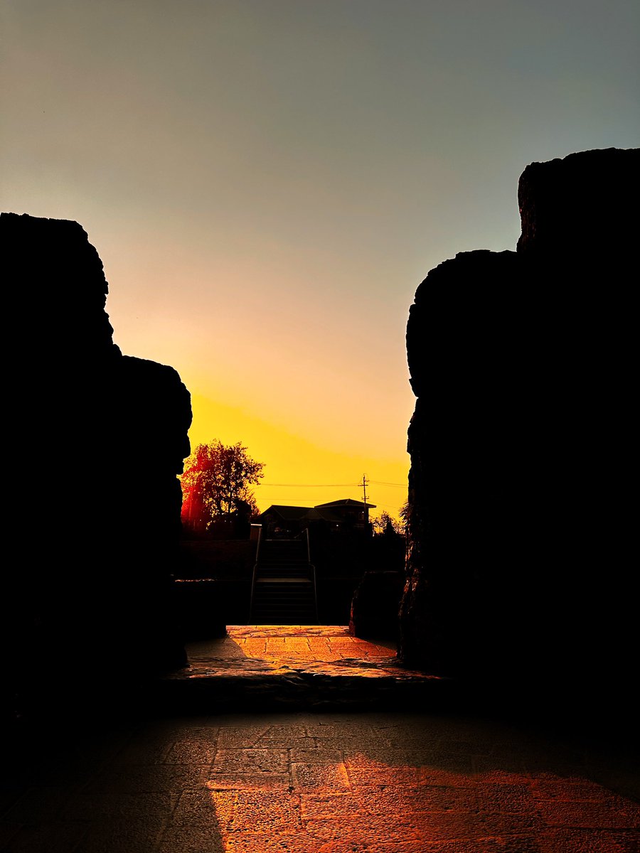 raoufdar7's tweet image. Sunset 🌅 
.
.
.

 #shotoniphone  #shotandeditedoniphone 

#editedonphotosapp #iphone14promax #sunsetphotography #traveling 

@gregjoz 
@Apple