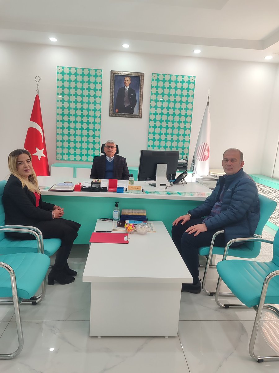 14.12.2024 tarihinde Türkiye Yeşilay cemiyeti Mardin Şubesi olağanüstü kongresinde başkan seçilen Ferit Akdağ Müdürlüğümüzü ziyaret etti. Teşekkür eder, çalışmalarında başarılar dilerim. <a href="/icisleriSTi/">Sivil Toplumla İlişkiler Genel Müdürlüğü</a>