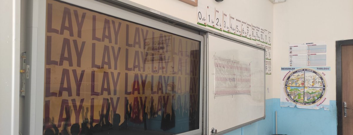 Kusura bakmayın çocuklarım hepinizi Galatasaray'lı yapacağım kupalar kazanıp sevindiğinizde beni anlayacaksınız sjhsha ♥️💛