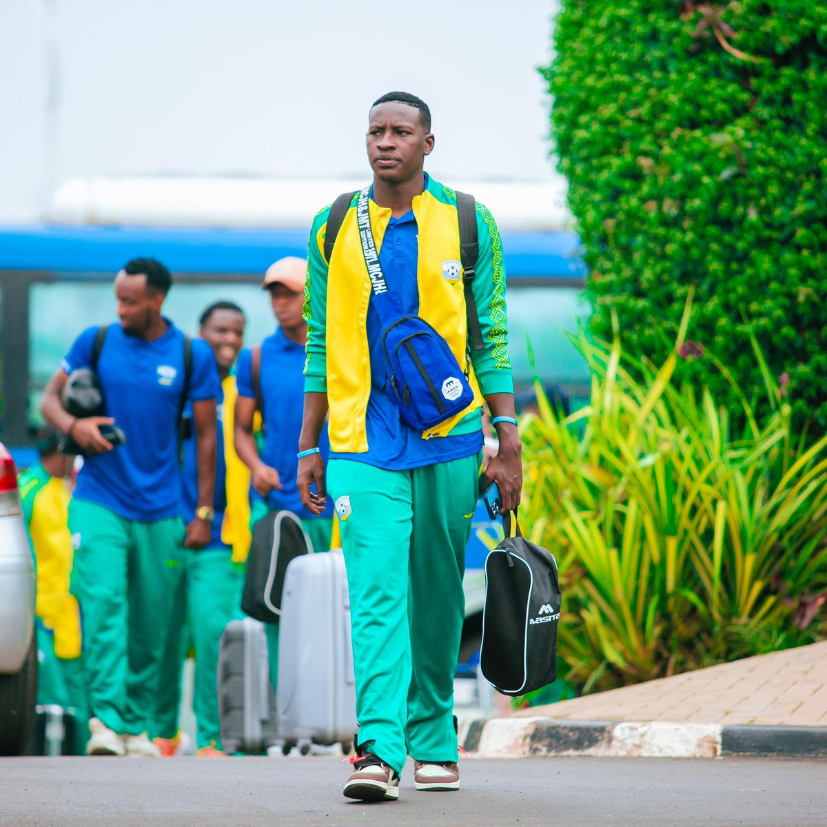 FERWAFA's tweet photo. Ikipe y’Igihugu #Amavubi igiye guhaguruka ku kibuga cy’indege I Kanombe yerekeza Juba gukina na Sudani y’Amajyepfo mu mikino ya #CHANQ2024 https://t.co/eXPd8Zjsvm