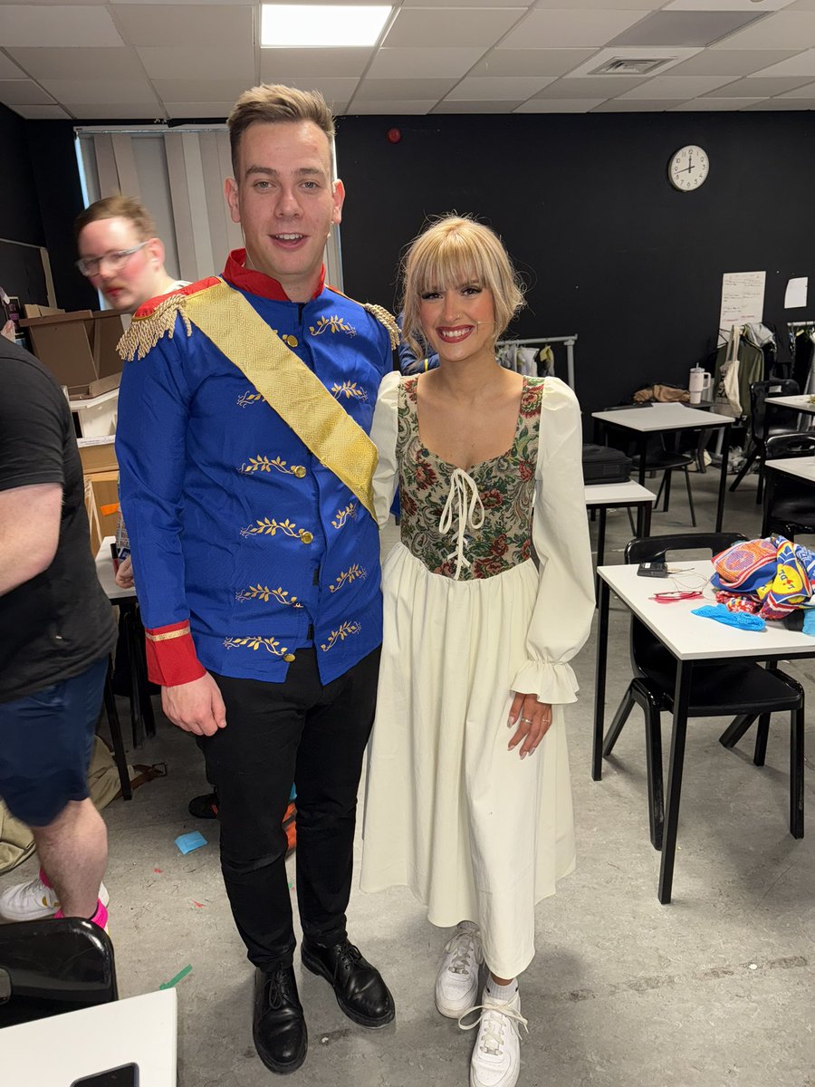 Miss Graham tweet media