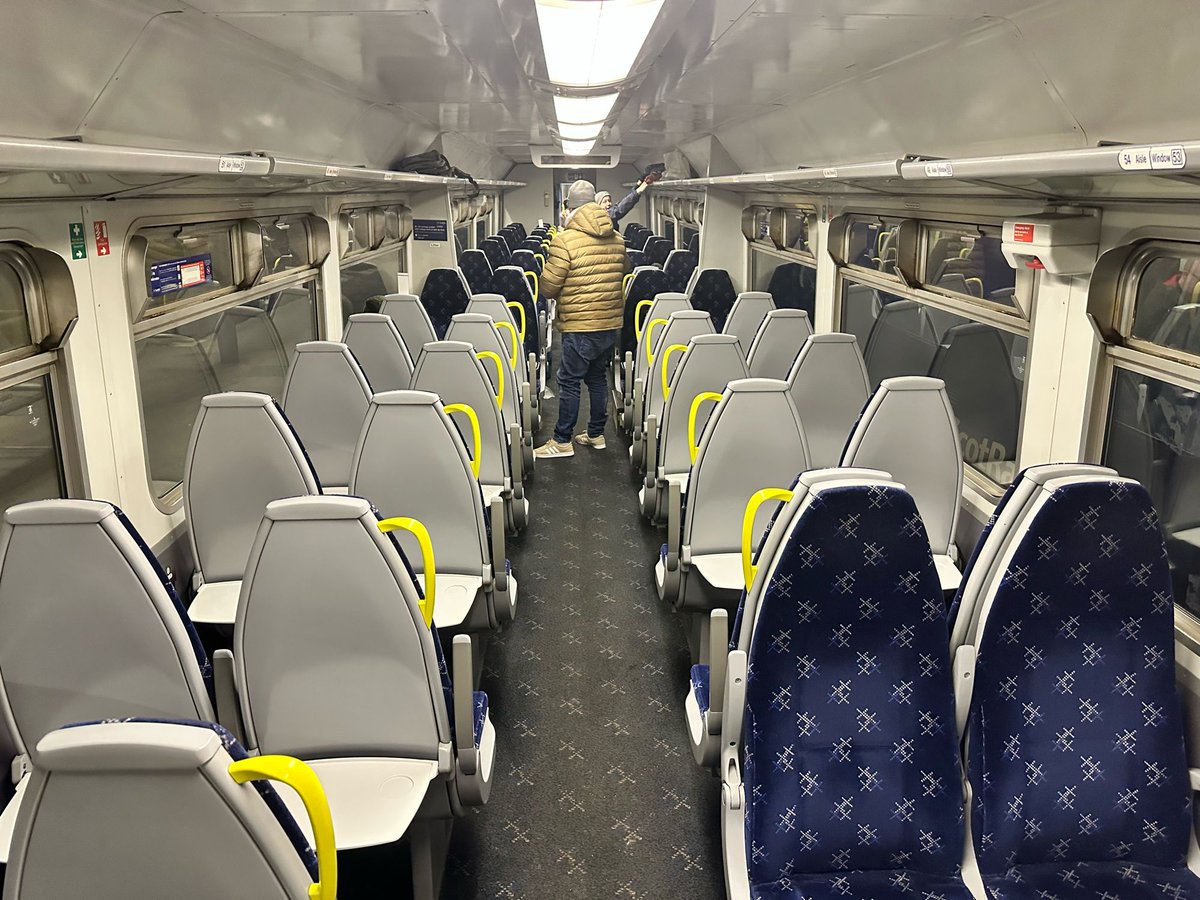 paul_winginit's tweet photo. The penultimate journey of my #lastscratch begins! Glasgow Queen Street to Oban aboard this Scotrail Class 156 - the rear portion will detach at Crianlarich for Fort William/Mallaig. ๐ด๓ ง๓ ข๓ ณ๓ ฃ๓ ด๓ ฟ ๐
This trip will bring me to 2,567 out of 2,579 stations covered: 99.53% of the entire British network!