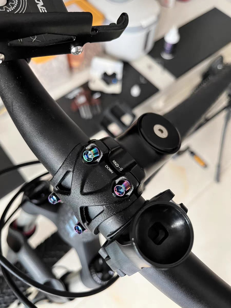 Risontitanium's tweet photo. Rison Titanium Socket Cap Bolts Bicycle Stem Bolts Ti Tapered Socket Cap Bolts Stem bolts
#titanium #racing #titaniumbolts #bike #motorcycle #bikelife #racingcar #bolt #titaniumnuts #hex #hexbolt #gr5 #bikes #stem #motorcycle #ducati #yamaha #Honda #motor #motorbike #racemotor https://t.co/kZy4NnZpHs