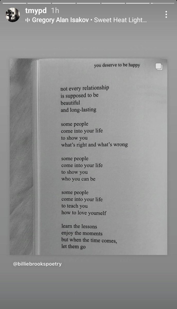 queen_jessicaju's tweet photo. Tmay, have you broken up with Bible or you just want us to believe in your break up and get some attention again? 🤔 #biblemay #tmypd https://t.co/87sQi6F3oR