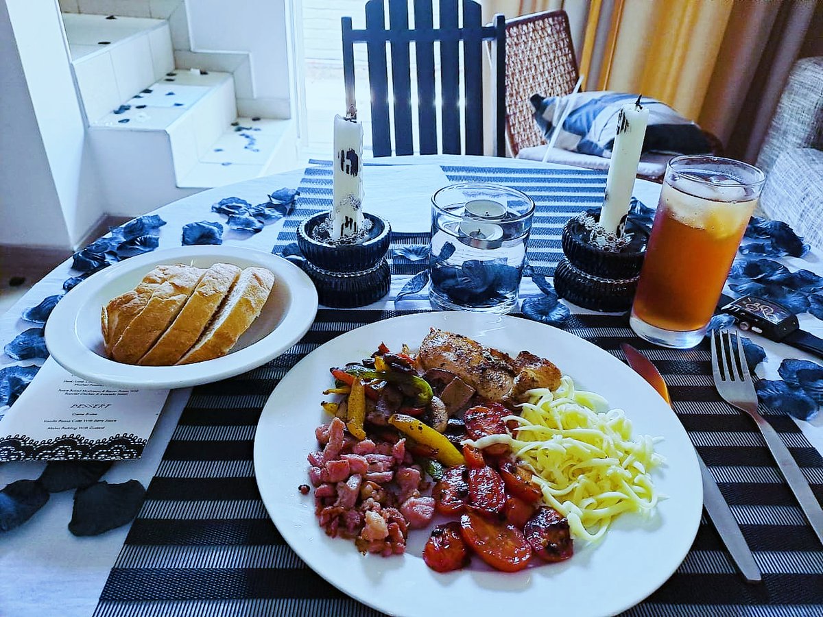 KATERLLIAH's tweet photo. Breakfast for Bae, After his surprise birthday dinner 🍽 😋 ☺️ ❤️ 💙 💜 https://t.co/RJU6V04hbR
